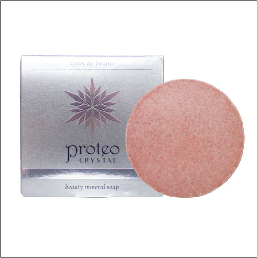 肌年齢を巻き戻す美肌石けん「プロテオクリスタルソープ」。洗う・補う・守る、独自処方のトリプルアプローチ。非変性プロテオグリカン、水溶性ケイ素(シリカ)、アスタキサンチン配合。
